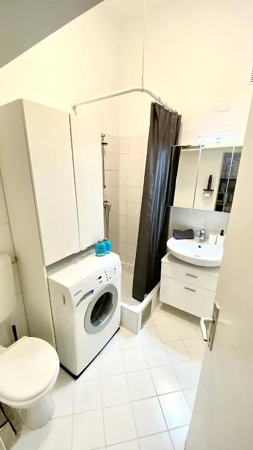 Mediterranean Sea Apartment Wien 0*,